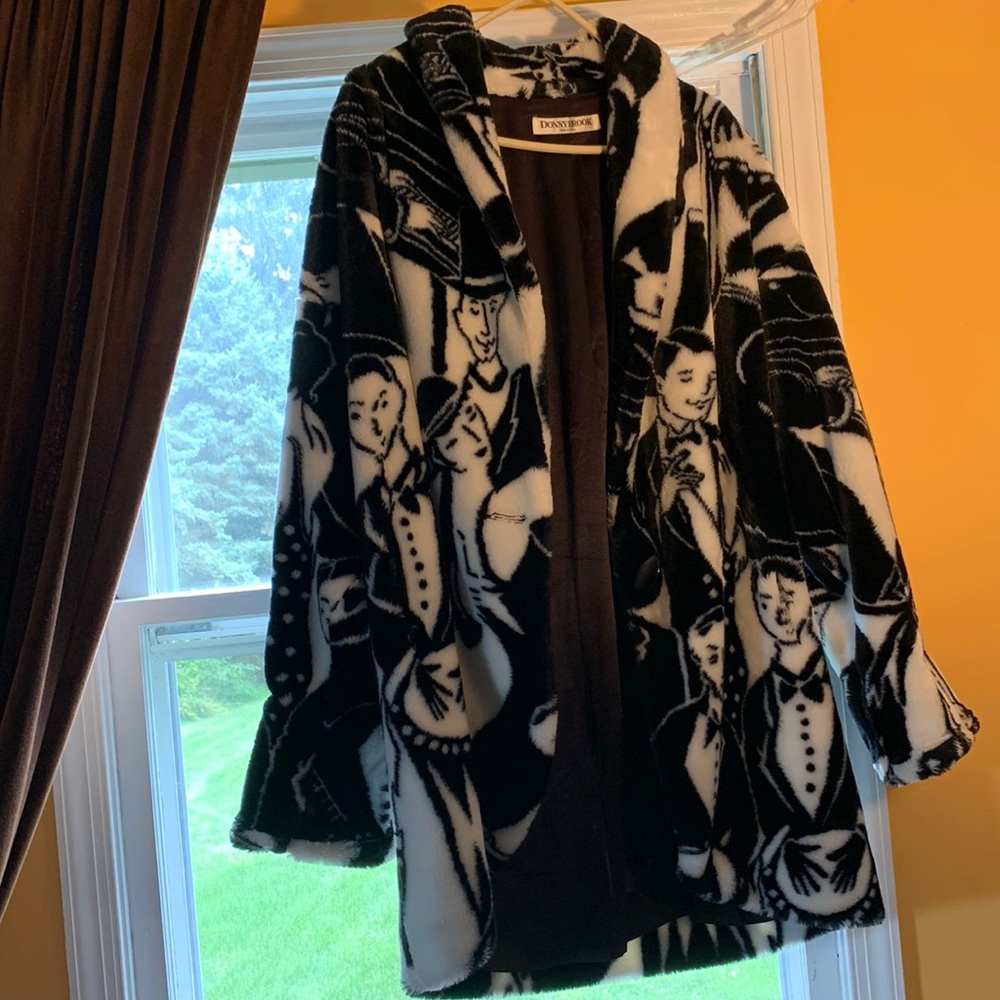 VINTAGE DONNY BROOK FAUX FUR COAT